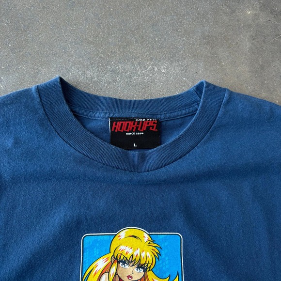 Vintage Y2K Hook-Ups T-Shirt [L] - Picture 5 of 5
